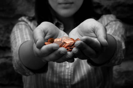 giving-girl-hands